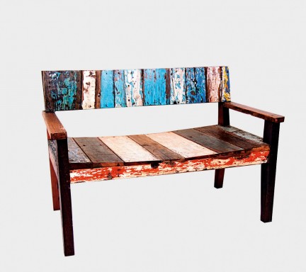 MONTECRISTO: Reclaimed wood furniture