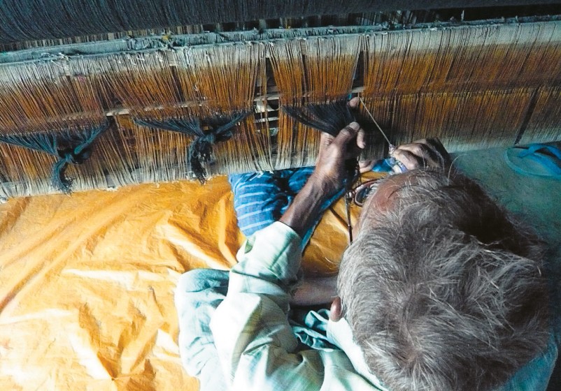 MONTECRISTO Magazine: Rajboori's Artisan Silk Weavers