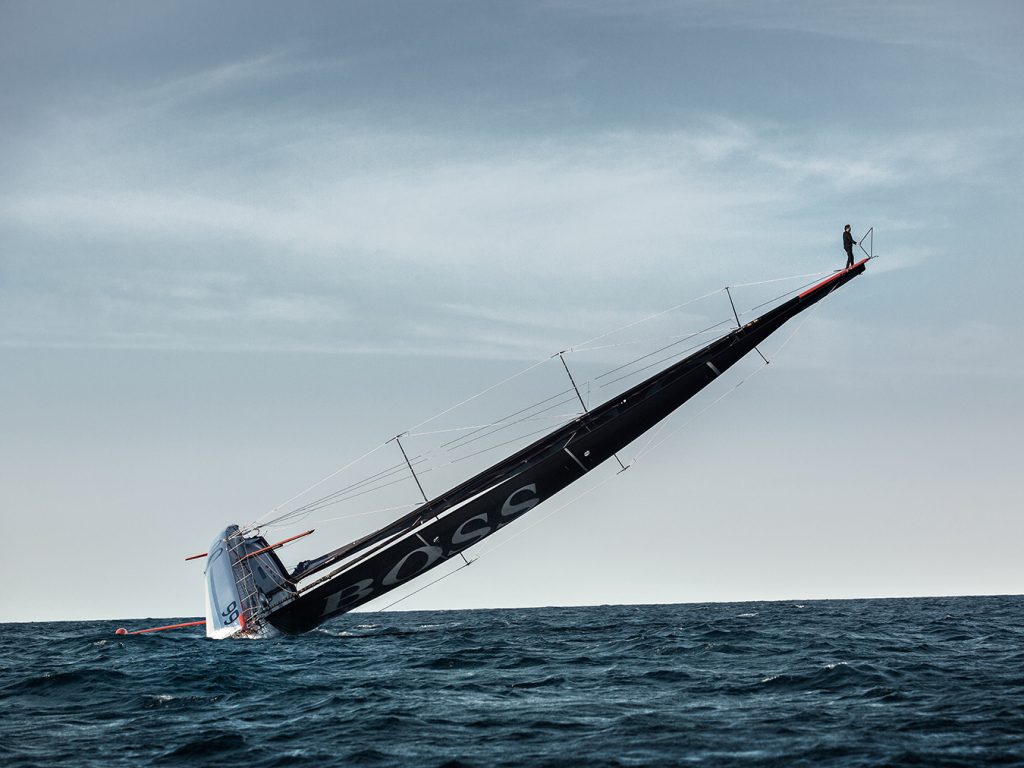 MONTECRISTO Blog: Alex Thomson's Mast Walk