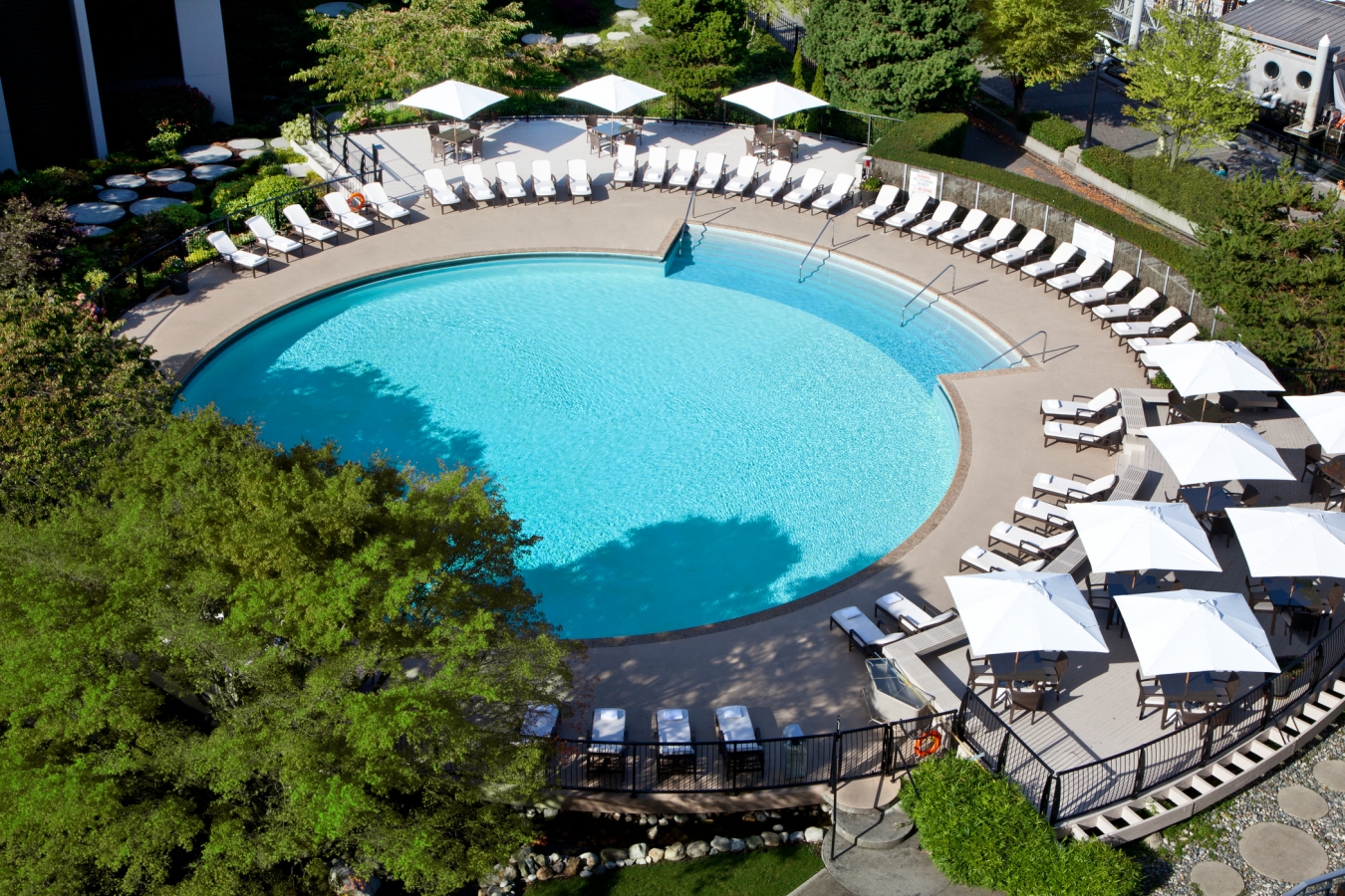 Summer Pool Experience At The Westin Bayshore MONTECRISTO   Wes1080po 114675 Exterior Pool Med 