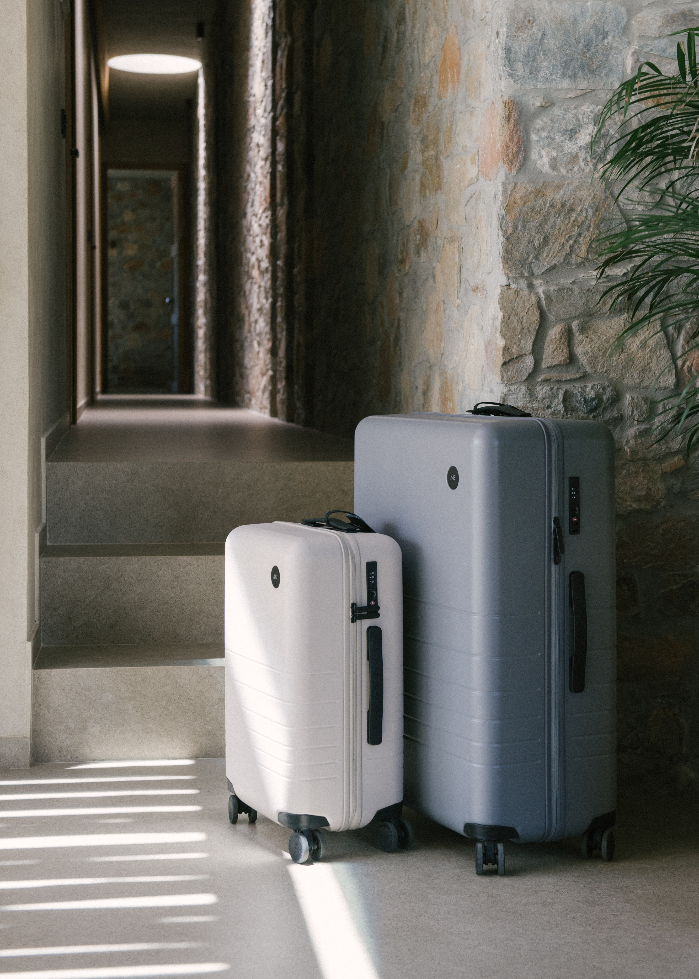 These Durable Suitcases are Designed in Vancouver | MONTECRISTO