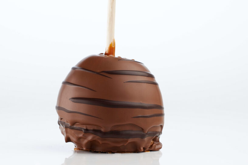 Whistler’s Chocolatiers Show Us How to Make Caramel Apples for Thanksgiving MONTECRISTO