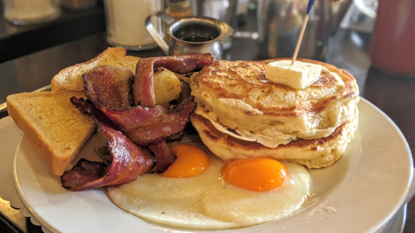Our Guide to the 14 Tastiest Brunch Spots in Vancouver (and Some Serve ...