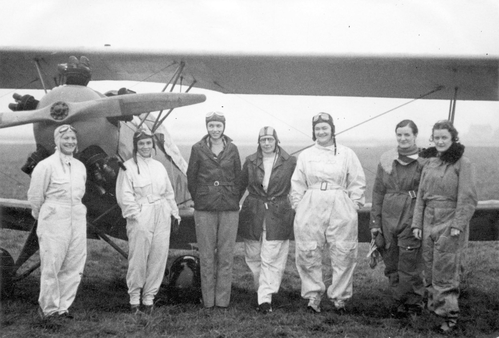 The Flying Seven Canadian women pilots