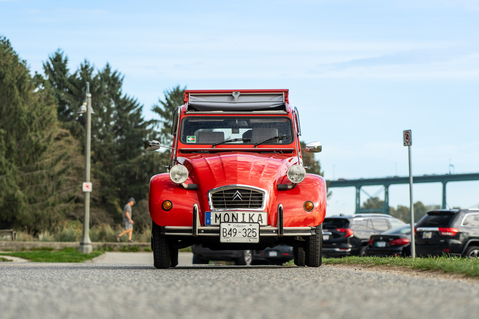 The Citroën 2CV celebrates its 75th birthday: we tell you all about its  history