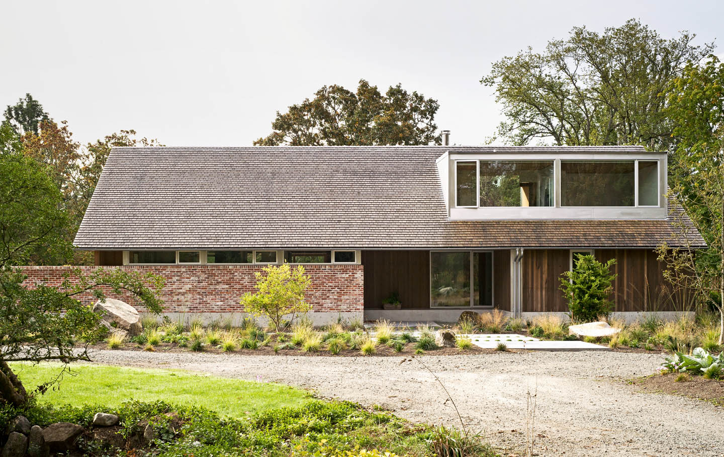 Saanich Farmhouse. Scott & Scott Architects. Photo by Olivia Bull.