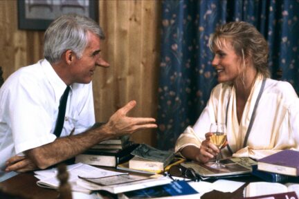 A man with a long nose, played by Steve Martin speaks with a woman played by Daryl Hannah in Roxanne